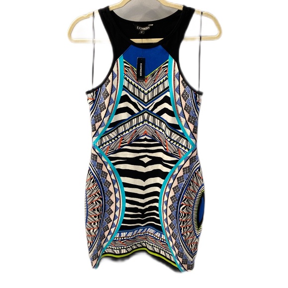 Bodycon resort wear dress - Picture 1 of 4